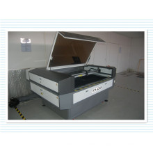 Machine de découpe et de gravure laser d&#39;excellente qualité pour l&#39;industrie textile